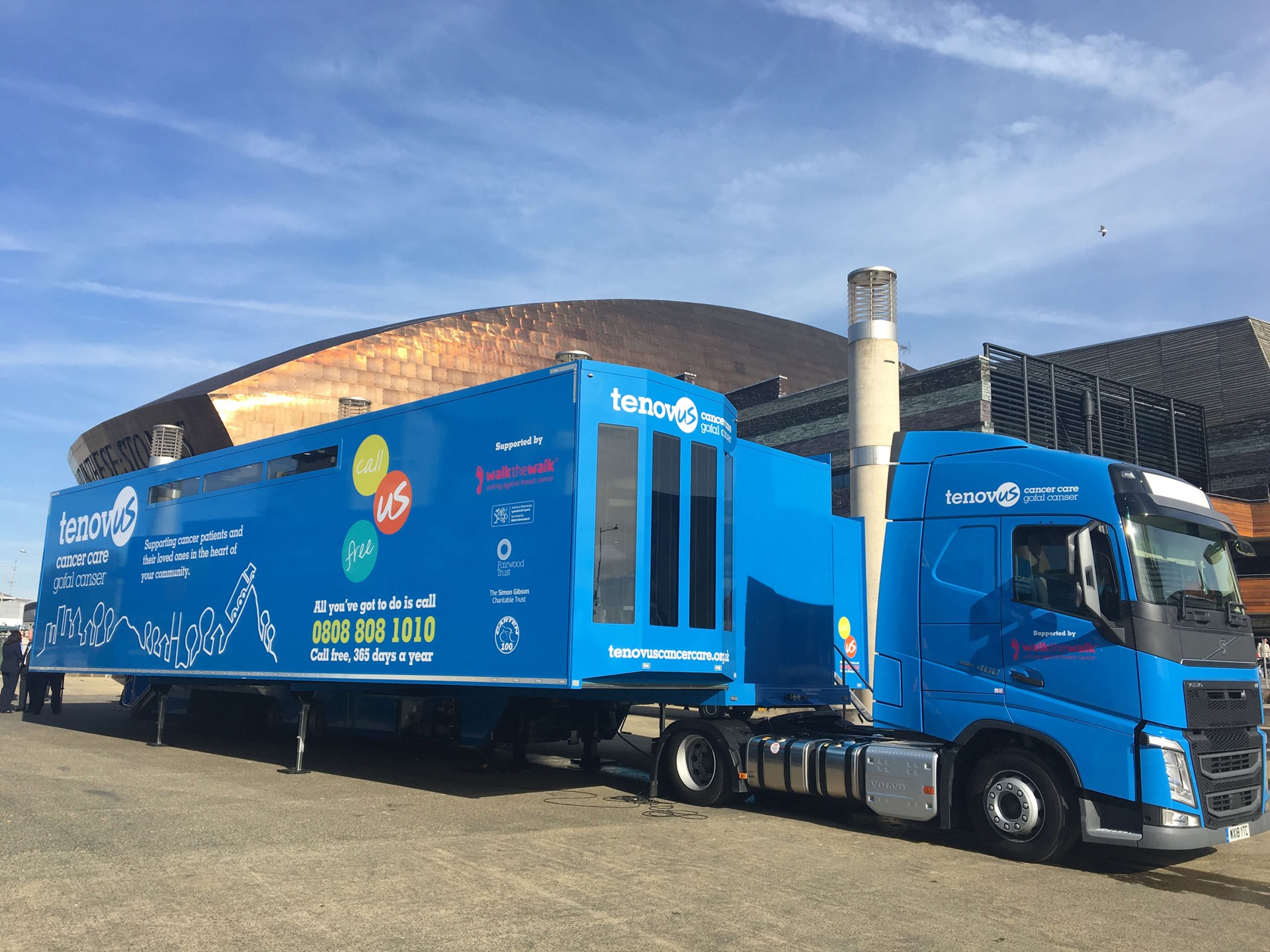 walk-the-walk-tenovus-cancer-care-new-mobile-cancer-support-unit